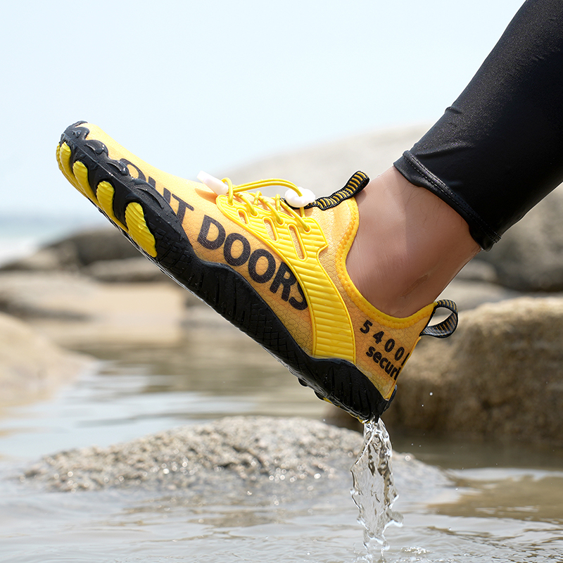Men Water Shoes Beach Barefoot - Aquatic Sports Shoes ulasan dan harga